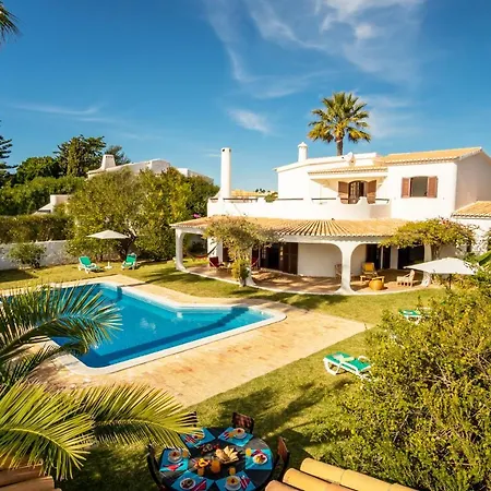 Atlas - Piscina Aquecivel E Bbq Em Villa